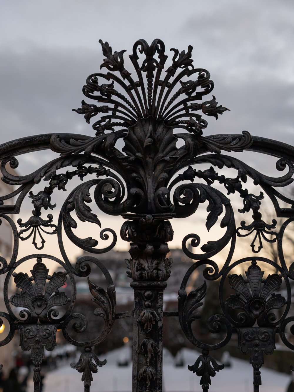 Ornamentiertes Schmiedeeisentor