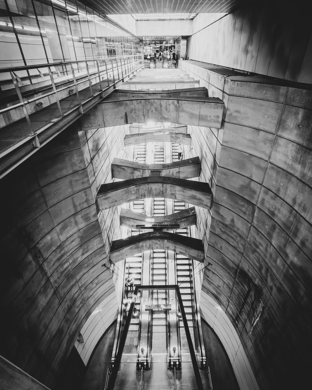 Rolltreppen im Untergrund