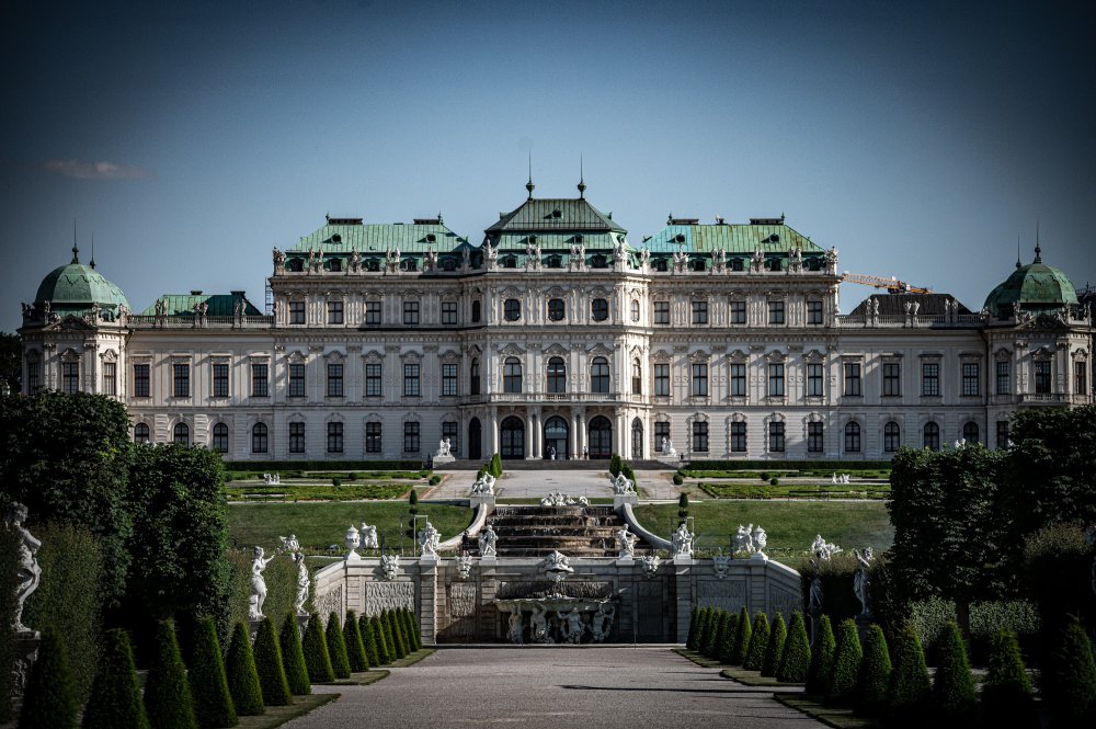 Palais mit Gartenanlage