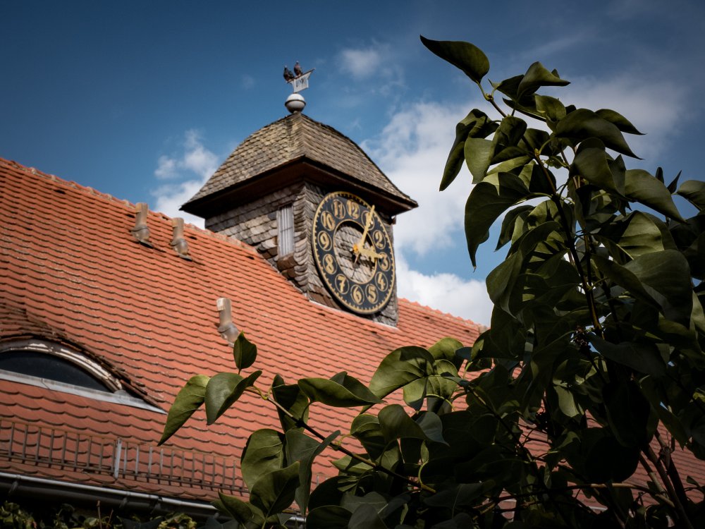 Uhrturm am Markthäuschen